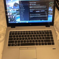 HP Elitebook Laptop 840 G4 With Dock and 2 Power Supplies.