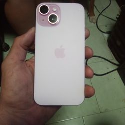 iPhone 15 128gb Pink
