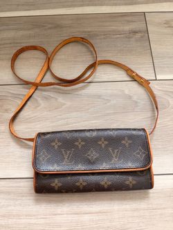 Lv sling bag- $350 only
