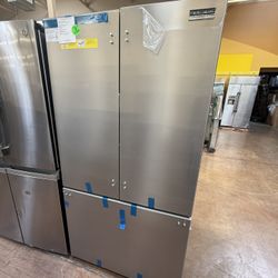 Frigidaire professional counter depth refrigerator 