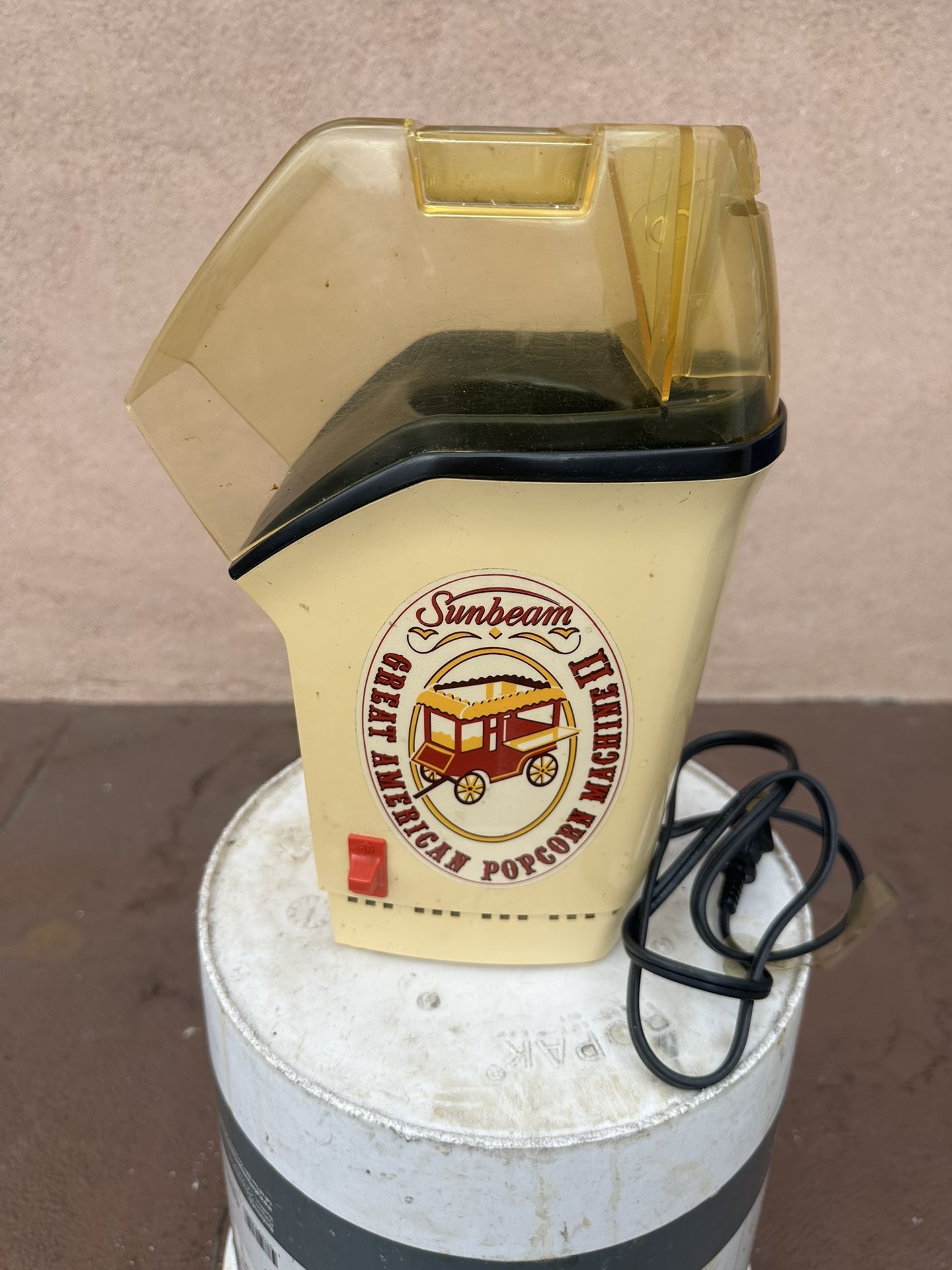 Vintage Popcorn Maker In Excellent Condition By Sunbeam