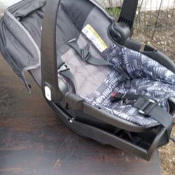 Infant Car Seats $15 Each Have 2