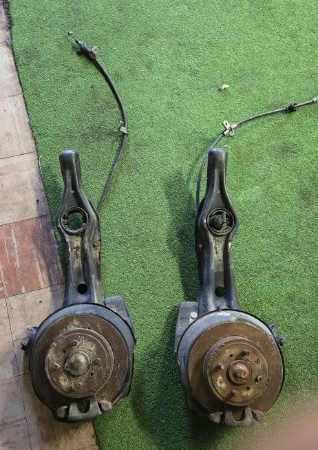 1991 HONDA CRX REAR TRAILING ARMS DISC BRAKE