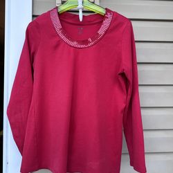 Style & Co Red Holiday 100% cotton TOP BLOUSE with bling. Size Petite Medium