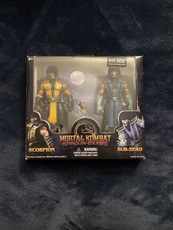 Mortal Kombat Shaolin Monks Scorpion and Sub-Zero Hot Topic Exclusive (2005)