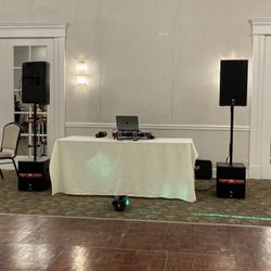 PA Speaker Set (2X Makie 1300 W Speakers and 2X The Behringer Eurolive B1200D-PRO powered subwoofer  