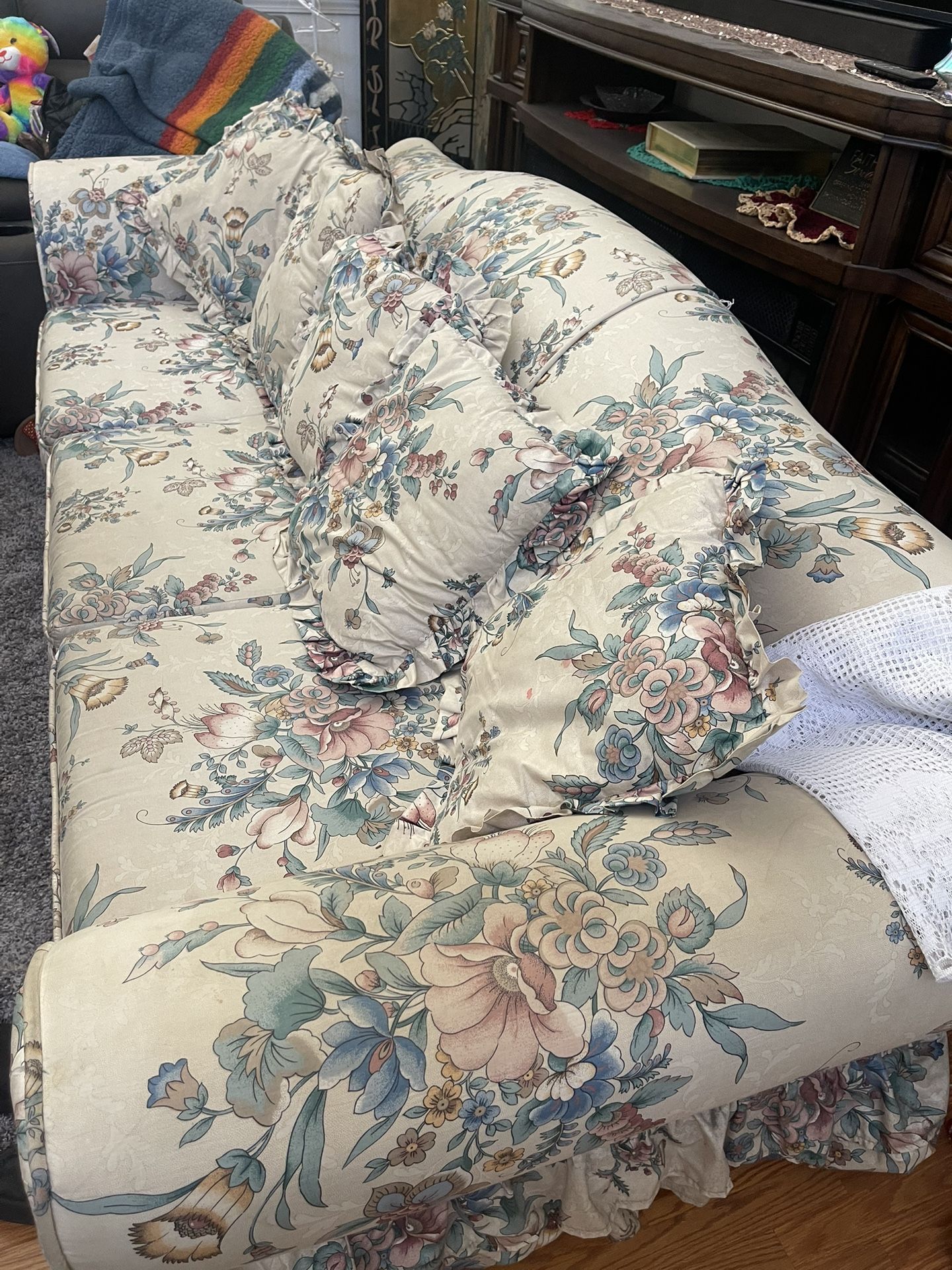 Love seat and full sofa