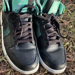 Size 9 Jordan 1