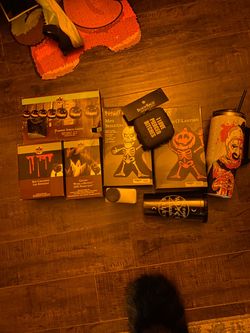 Spirit Halloween Decor & Accessories Bundle