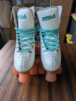 Impala Sidewalk Quad Roller Skates White & Aqua Teal Women's Size 8 / EUR 39