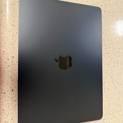 Apple Midnight MacBook Air 16GB, 256GB SSD