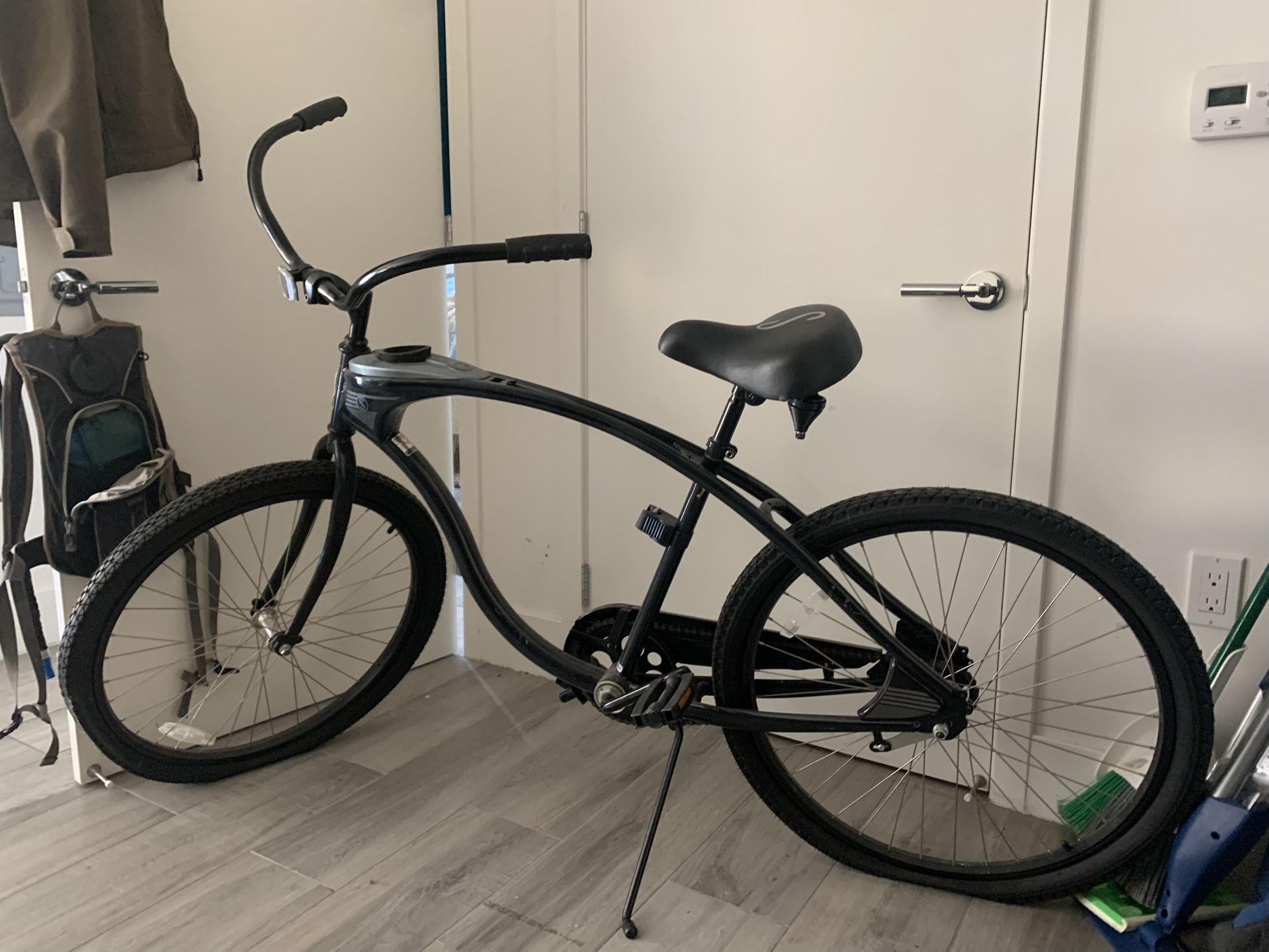 Schwinn Beach Cruiser