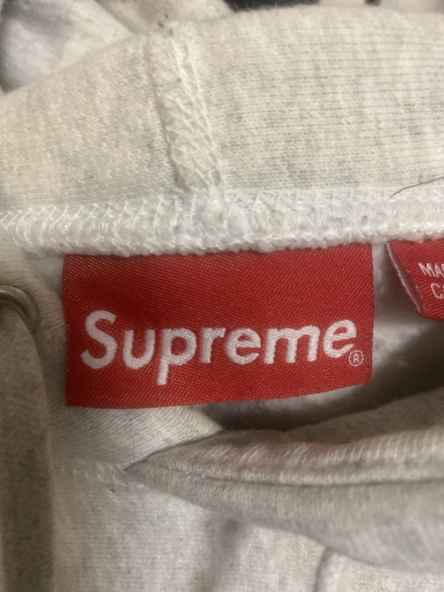 Authentic supreme hoodie