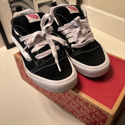 knu skool vans and not a chuck converses