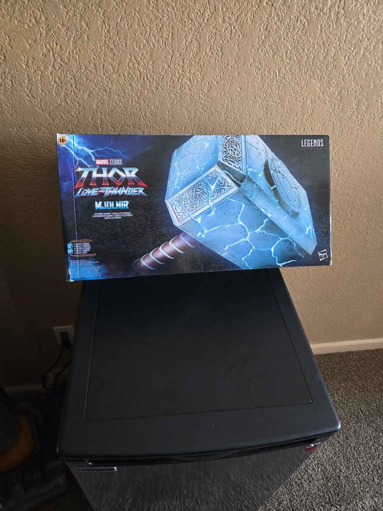  Marvel Legends Thor Hammer