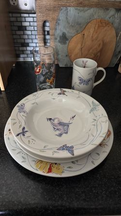 Vintage Disney Winnie the Pooh set for 8Vintage Disney Winnie the Pooh sets at 48