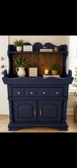 Farmhouse Hutch