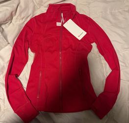 Lululemon jacket red