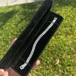 Esclava de plata con zirconia