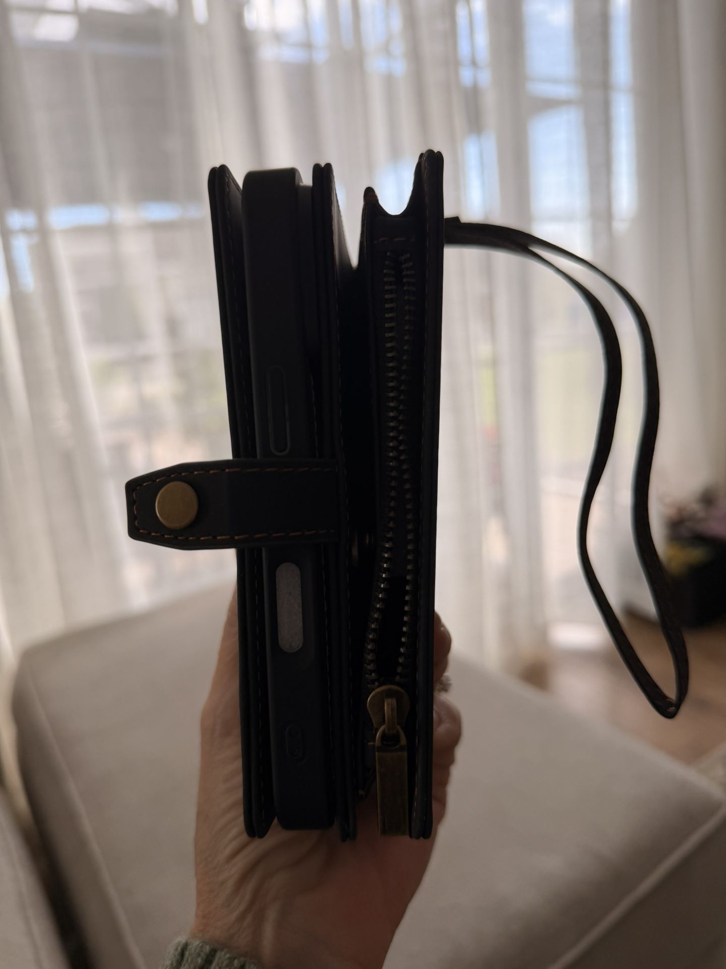 iPhone 17 Pro Wallet Case — Brand New!