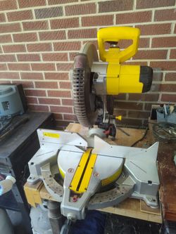 12 de walt chop saw