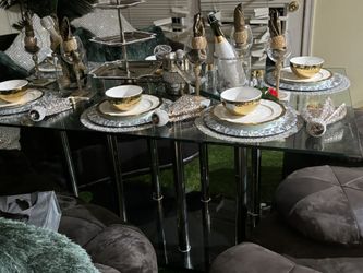 Glass Dinning Table 