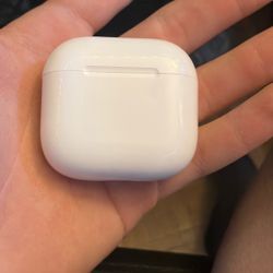 New AirPod 4