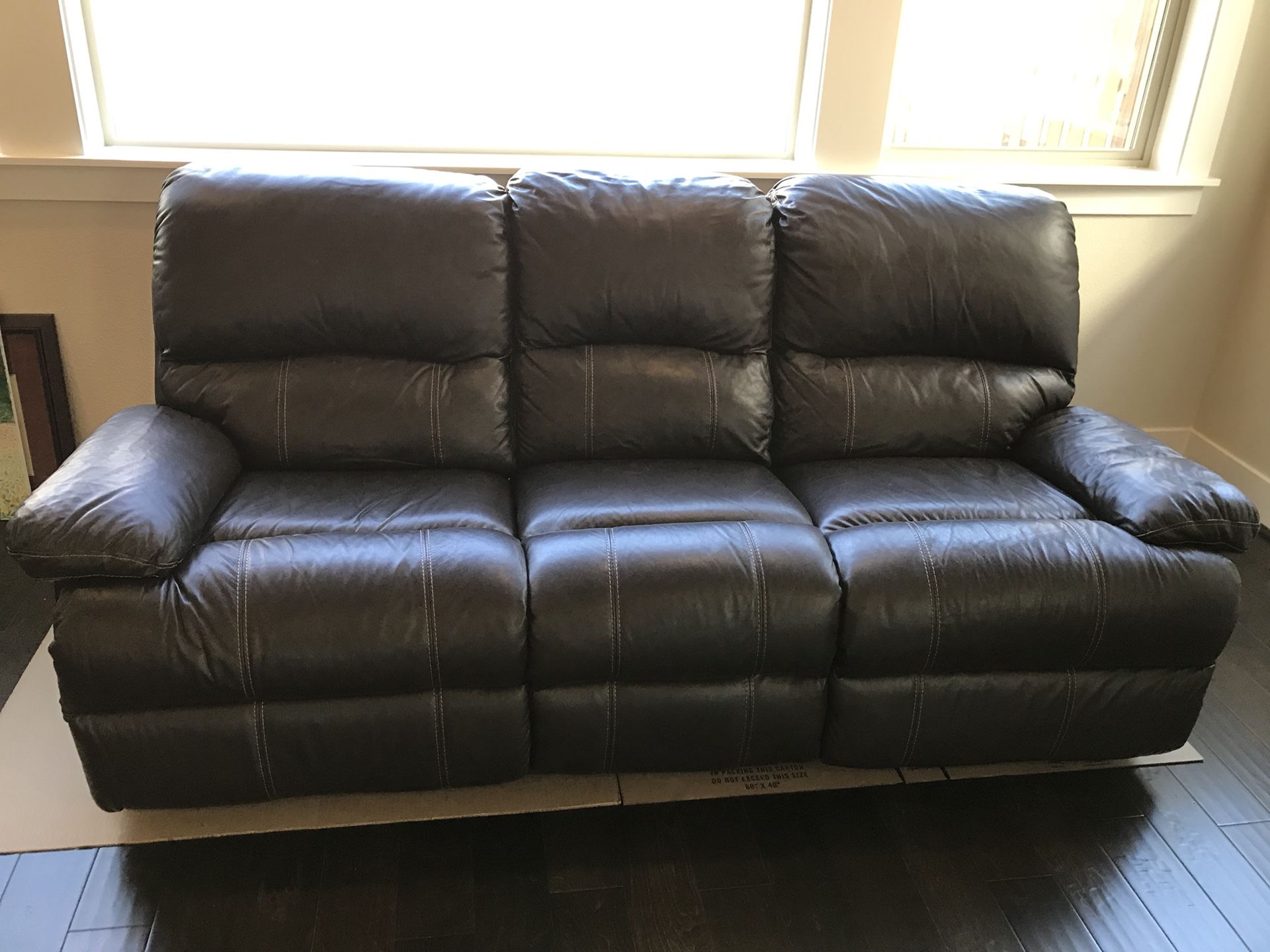 Black Leather Power Reclining Sofa Couch