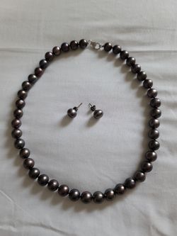 Tahitian Pearl's & stud earrings