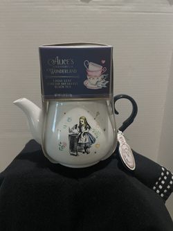 Alice in Wonderland Teapot/Tea
