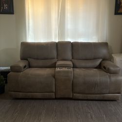 Journey Brown Power Reclining Loveseat – $900 (Hawthorne)