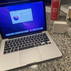 2015 MacBook Pro 13-inch Retina 2.7ghz Dual Core i5 Processor 16gb Ram 128gb Ssd. Works Great 