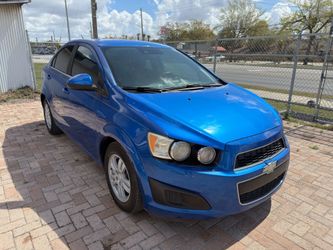 2016 Chevrolet sonic LS