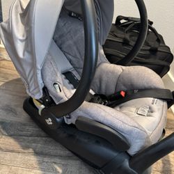 Maxi Cosí Infant Car seat With Stroller 