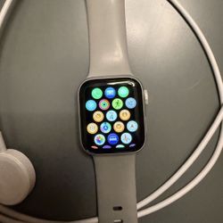 Apple Watch 6 With Charger