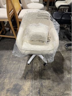 Desk chair