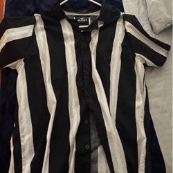 Hollister Men’s Striped Button-Up Shirt(black&white)
