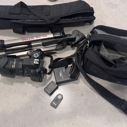 Nikon D5100 DSLR Camera Starter Kit – Lens, Tripod, Bag, Charger