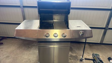 Stainless Steel 4-Burner Gas Grill