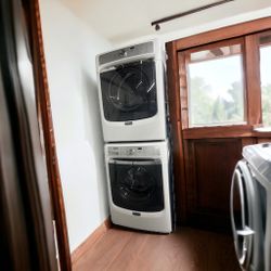 Maytag XXL Washer w Dosing & Dryer w Steam 