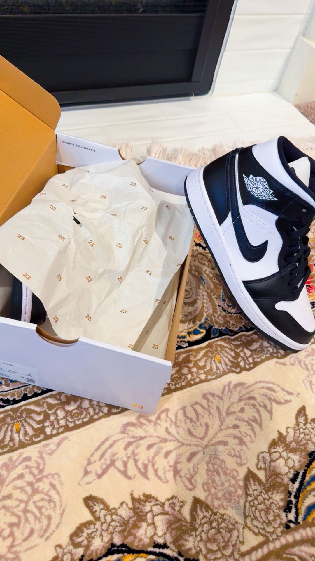 Jordan 1 Women’s Size 8.5