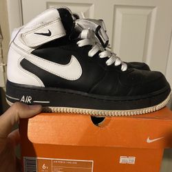 Nike Air Force 1s Mid $30 FIRM CASH ONLY