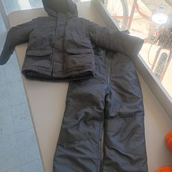 Size 6/7  snow bib and jacket