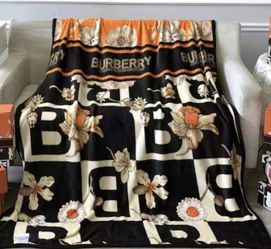 Throw Blankets 