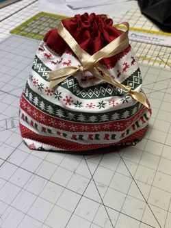 Christmas Drawstring Gift Bag - Fully Lined