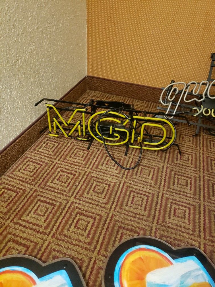 MGD NEON BAR SIGN 