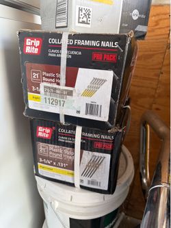 3-1/4 in. x 0.131 in. 21° Plastic Collated Exterior Galvanized Smooth Shank Round Head Framing Nails 4000 per Box/clavos