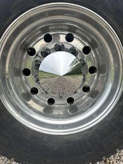 Super Single Tires