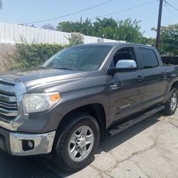 2018 Toyota Tundra 