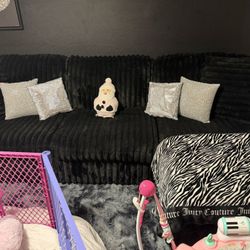 Midnight Madness Couch Set 